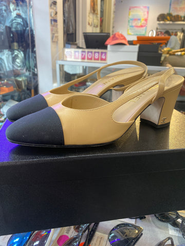 Chanel Beige Goatskin and Black Grosgrain Slingback
