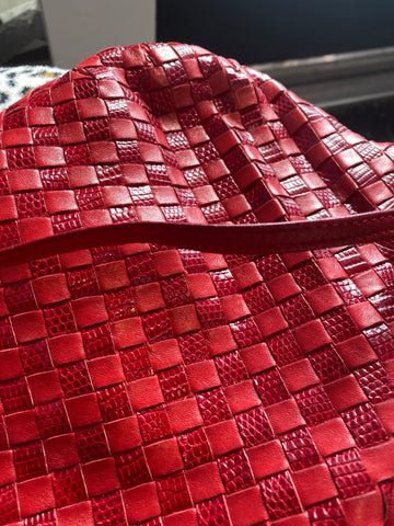Vintage: Bottega Veneta Red Woven Snap Closure Bag