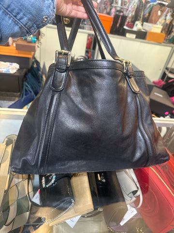 Vintage: Gucci Black Leather GOLD Double G Shoulder Bag