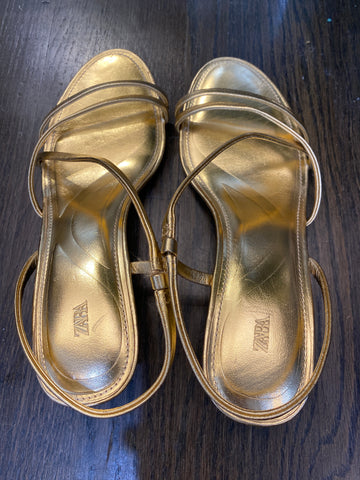 ZARA Gold Metallic Kitten Heel Sandals