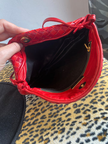 Vintage: Bottega Veneta Red Woven Snap Closure Bag