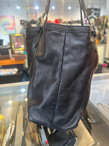 Vintage: Gucci Black Leather GOLD Double G Shoulder Bag