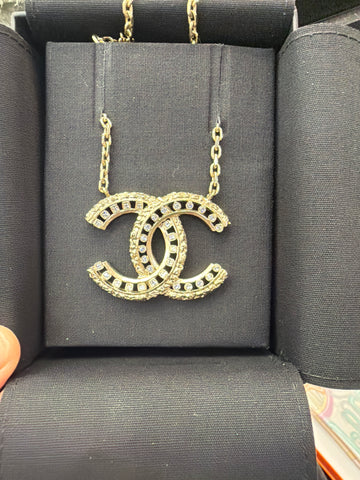CHANEL Gold Chain Interlocking CC Crystal TRim Necklace