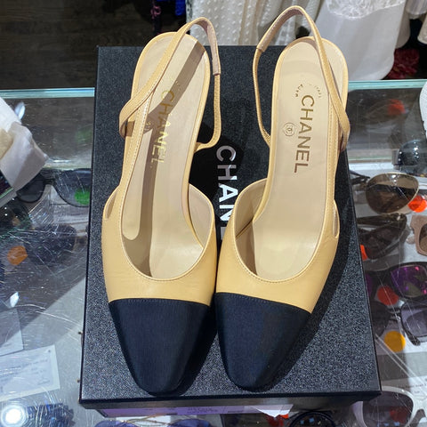Chanel Beige Goatskin and Black Grosgrain Slingback Heels