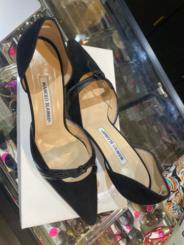 Vintage: MANOLO BLAHNIK Black Suedeand Leather Dorsay Pump Kitten