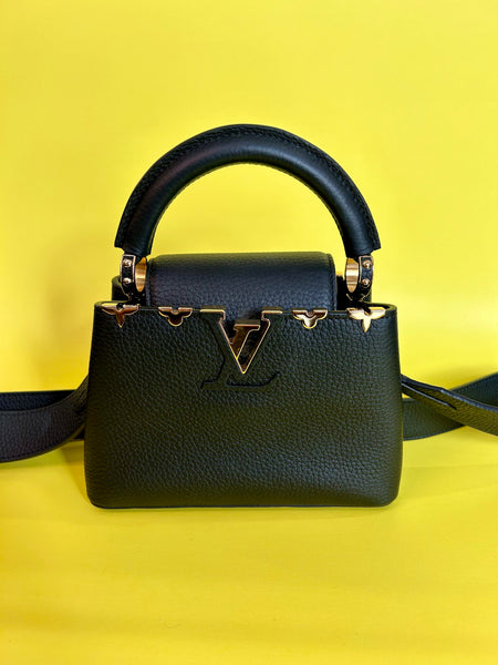 Louis Vuitton Black Pebbeled Capucines Mini Baf