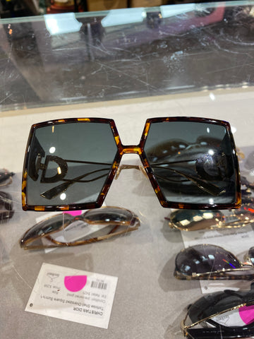 Christian Dior Tortoise Shell Oversized Square Sunnies with Wire Frame