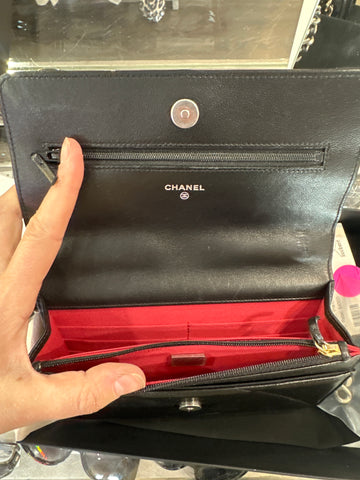 Chanel Black Lambskin 22 WOC
