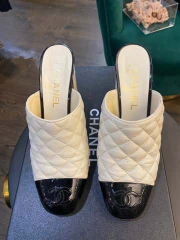 CHANEL White Quilted Block Heel Mule with Black Patent Toe