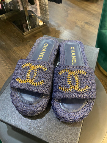CHANEL Navy and Gold Woven Slide Sandals
