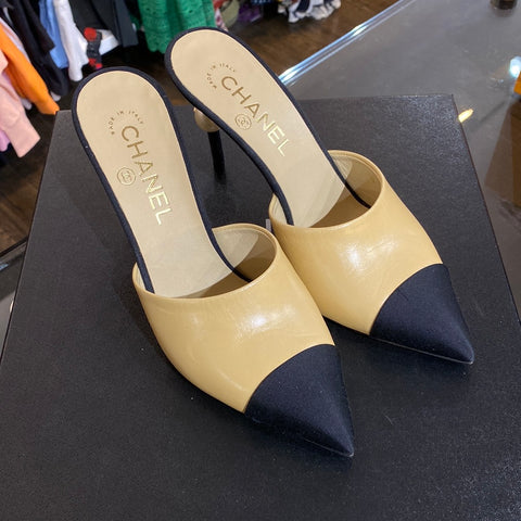 CHANEL Tan Leather with Pointed Toe Grosgrain and Pearl Detail