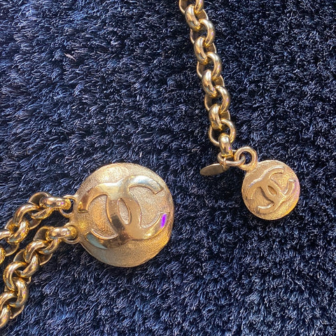 VINTAGE: Chanel Gold Double Coin Chain Link Belt