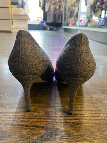 Manolo Blahnik Grey Felt Pump with a Suede Toe