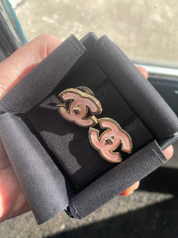 CHANEL Pink CC EARRINGS