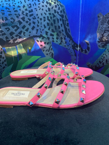 Valentino Pink Leather Rockstud Flat Sandals