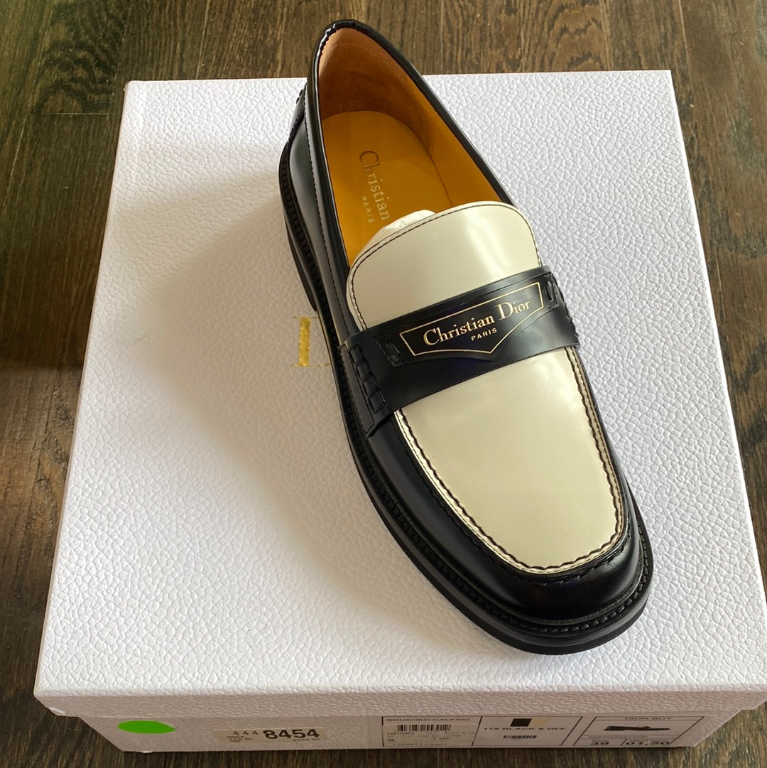 Christian Dior Brushed Calfskin Black and White Flat Dior