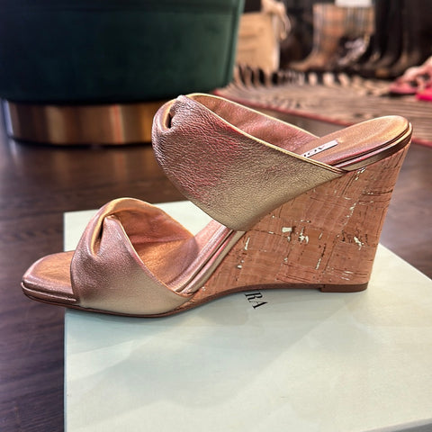 AQUAZZURA Twist Wedge in Light Copper