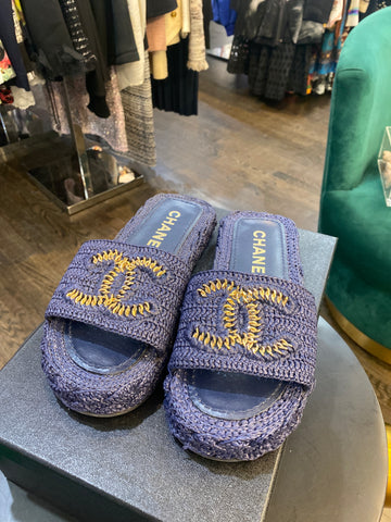 CHANEL Navy and Gold Woven Slide Sandals