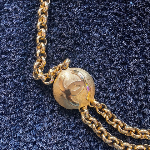 VINTAGE: Chanel Gold Double Coin Chain Link Belt