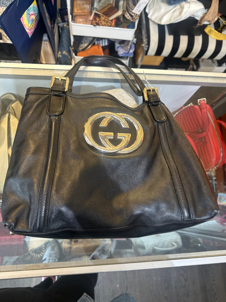 Vintage: Gucci Black Leather GOLD Double G Shoulder Bag