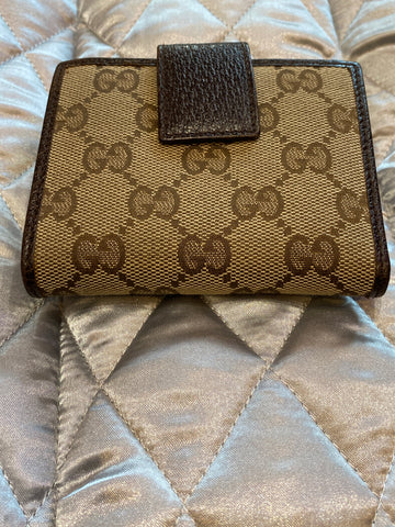 Vintage: Gucci GG Supreme Trifold Wallet