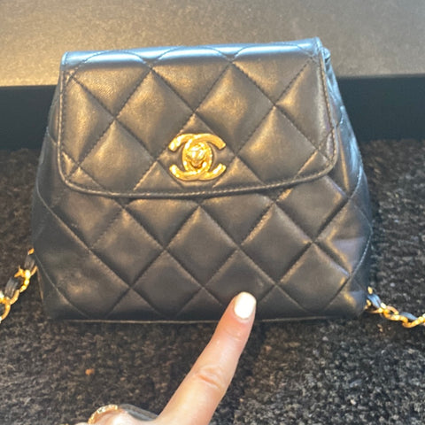 VINTAGE: Chanel Black Quilted Chain Belt Fanny Pack