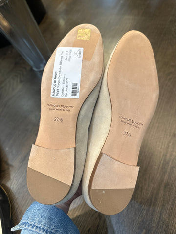 MANOLO BLAHNIK Beige Suede Bow Accent Ballerina Flat