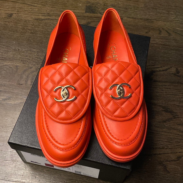 CHANEL Red Lambskin Quilted Turnlock CC Loafer