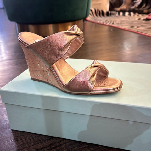 AQUAZZURA Twist Wedge in Light Copper