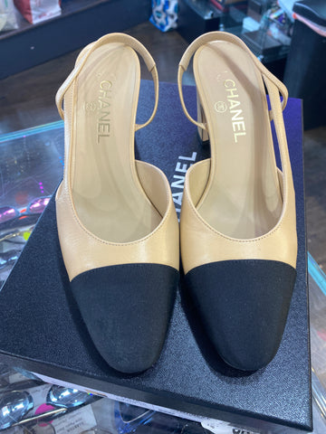 Chanel Beige Goatskin and Black Grosgrain Slingback