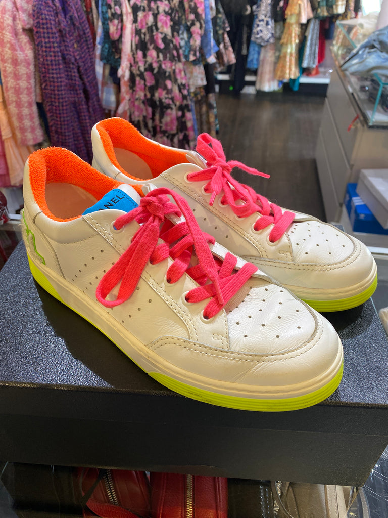 CHANEL White leather and NEON Terri Trim Sneakers