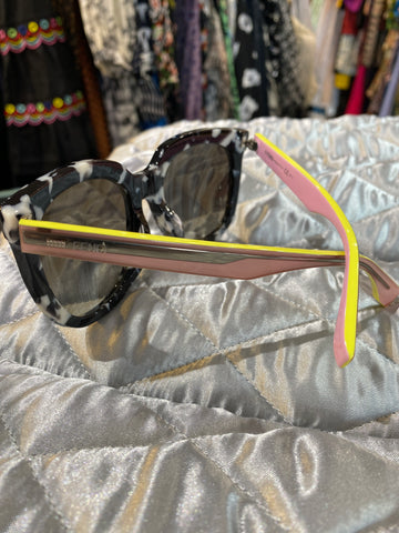 FENDI Black and White Marble Plastic Frame 'Havana' Pink, Yellow and White