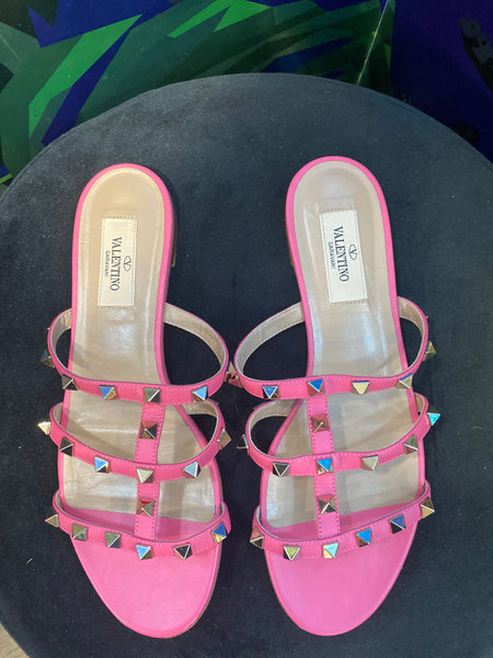 Valentino Pink Leather Rockstud Flat Sandals