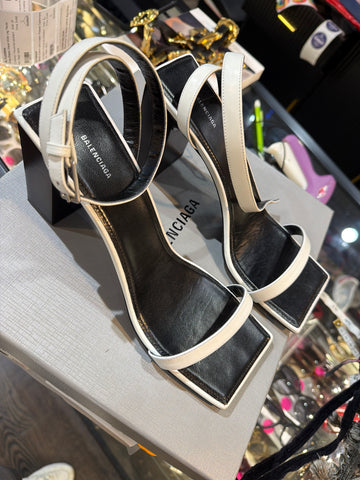 BALENCIAGA White Leather Block Heel Sandal