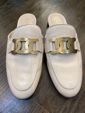 TOD'S Beige Leather Mule with Large Gold Chain Shoe