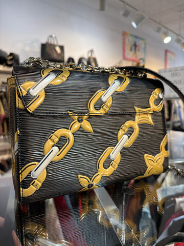 Louis Vuitton Epi Leather Twist Chain Handbag