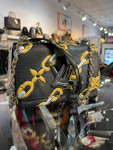 Louis Vuitton Epi Leather Twist Chain Handbag