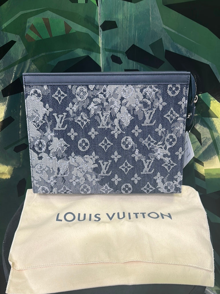 Louis Vuitton 2020 Mens Monogram Tapestrie Pouchette Voyage MM
