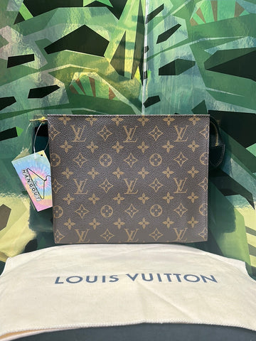Louis Vuitton Pouchette with Black Sides 35