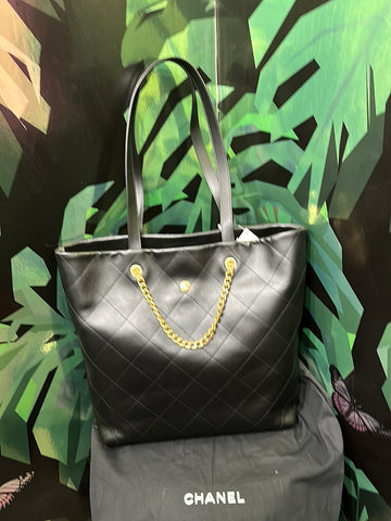 Chanel Black Leather Large Shopping Bag with Gold Chain