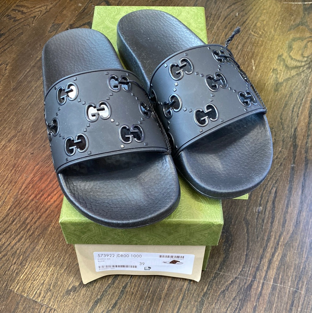 Gucci rubber discount gg slides black