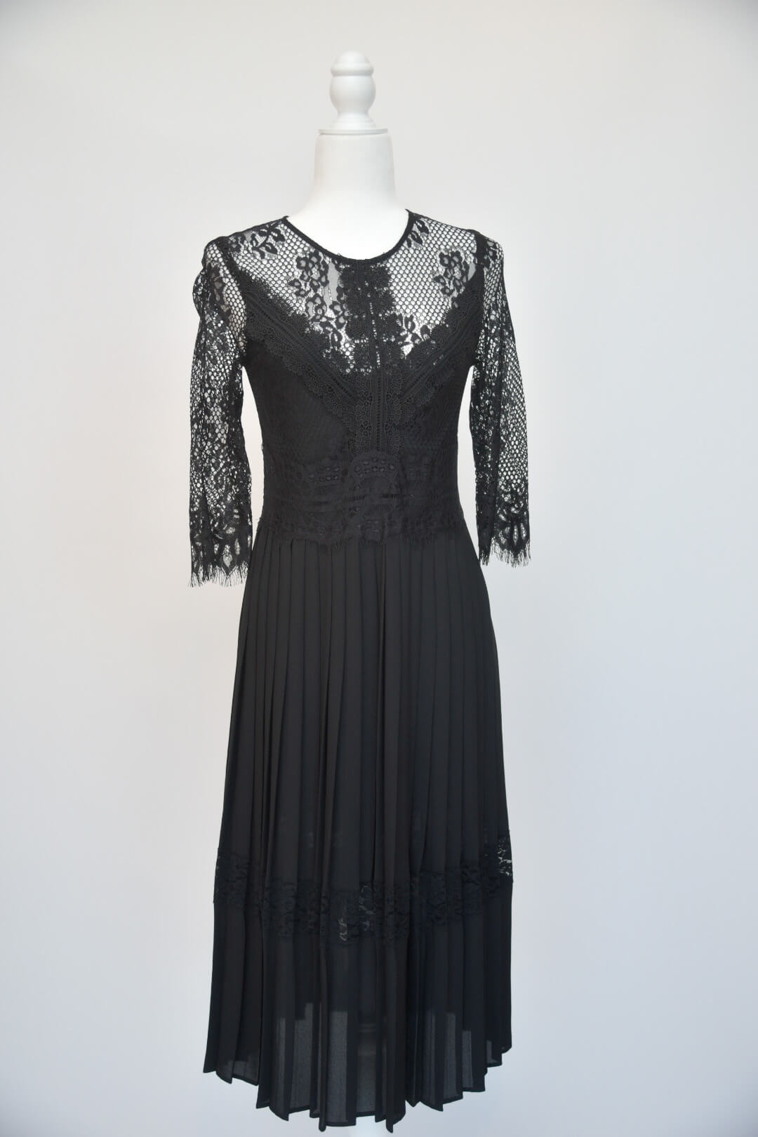 Zara Black Lace Pleated Midi Dress The Hangout Zara Black Lace Pleated Midi Dress The Hangout