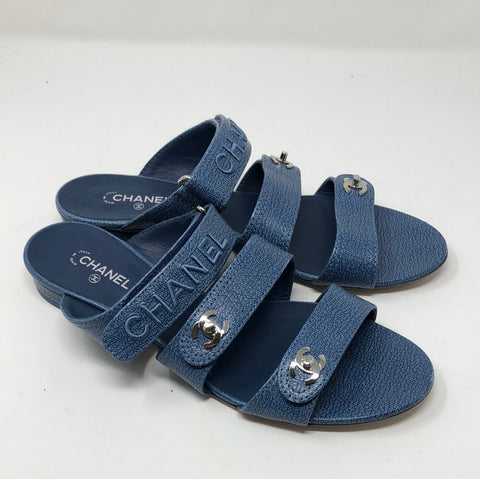 Chanel Blue leather slip-on Turnlock/Velcro sandal