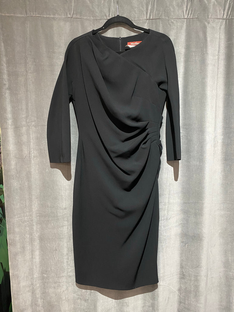 Max Mara Long Sleeve Black Dress with V Neck with Cinched Waist