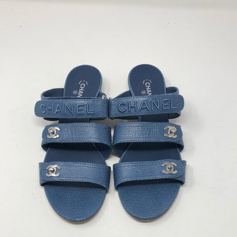 Chanel Blue leather slip-on Turnlock/Velcro sandal