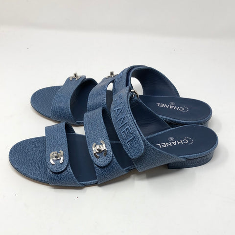 Chanel Blue leather slip-on Turnlock/Velcro sandal