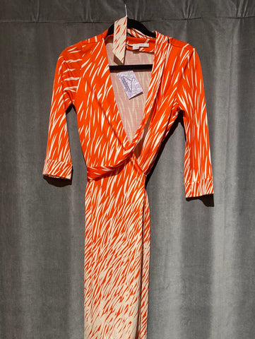 Vintage: Diane Von Furstenberg Orange and White Print Wrap Dress