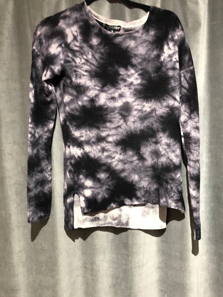 AQUA Cashmere Charcoal and White Sweater