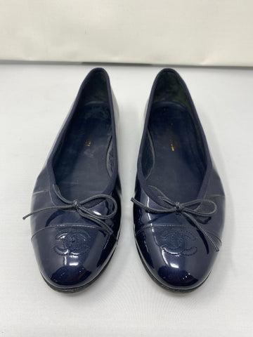 Chanel Navy Patent Leather Interlocking CC Ballet Flat with Bow