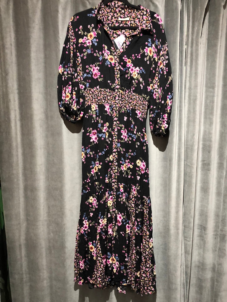 Love Stitch Collared Black Floral Long Sleeve Maxi Dress